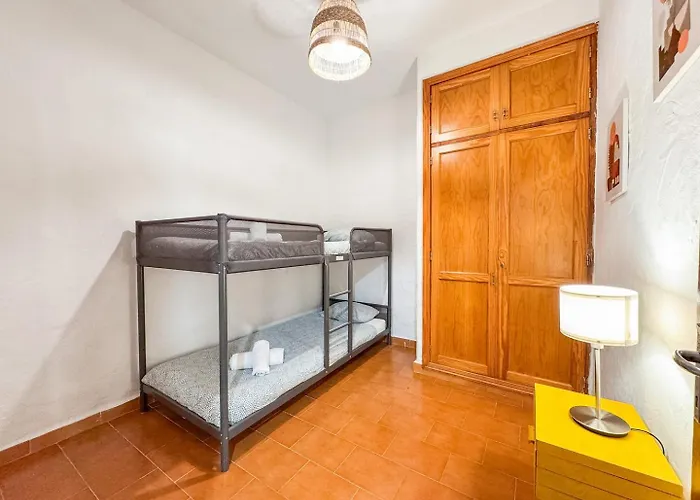 Fee4me 5 Min From Sardina Apartman